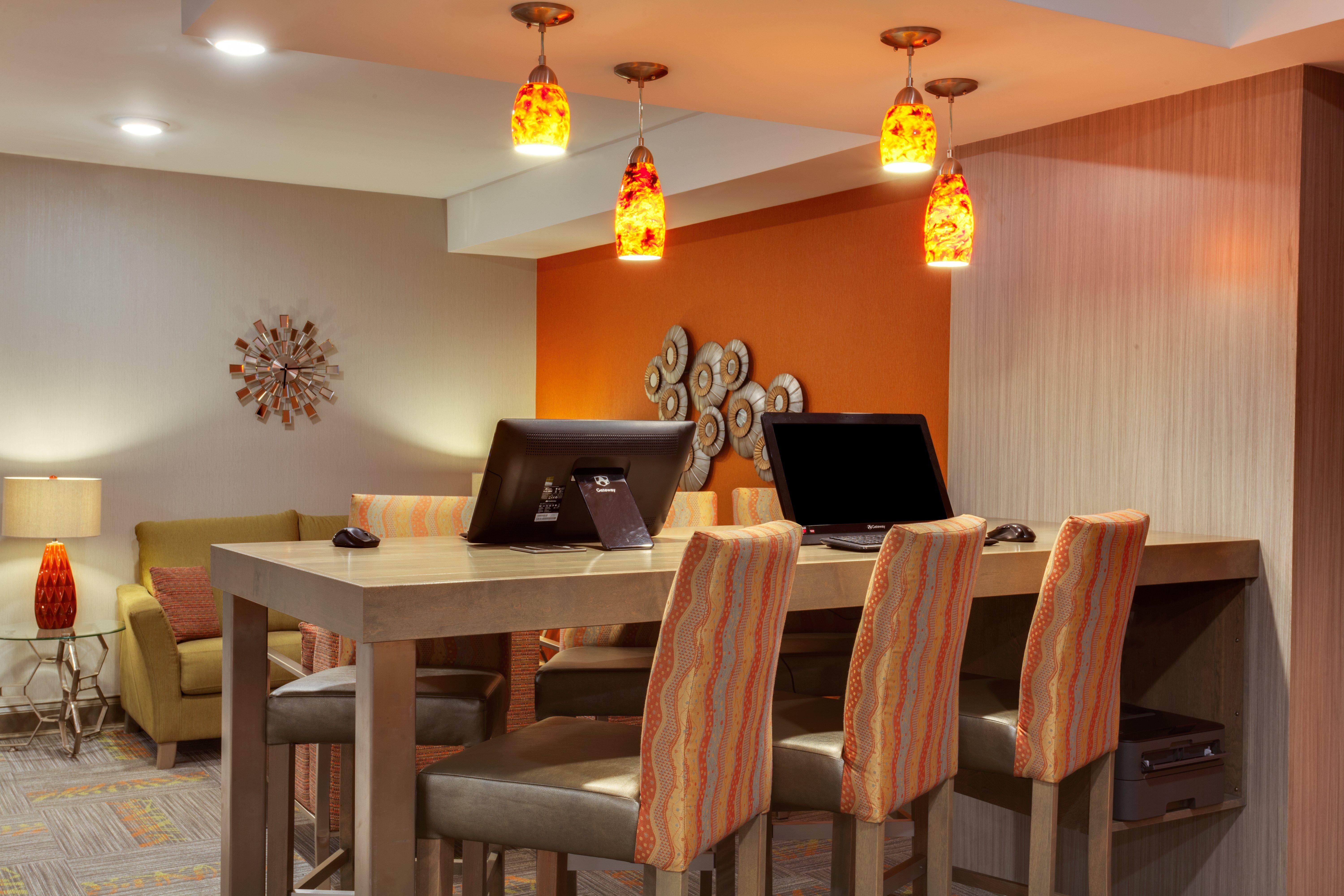 Holiday Inn Express Hotel & Suites Uptown Fredericton By Ihg Dış mekan fotoğraf