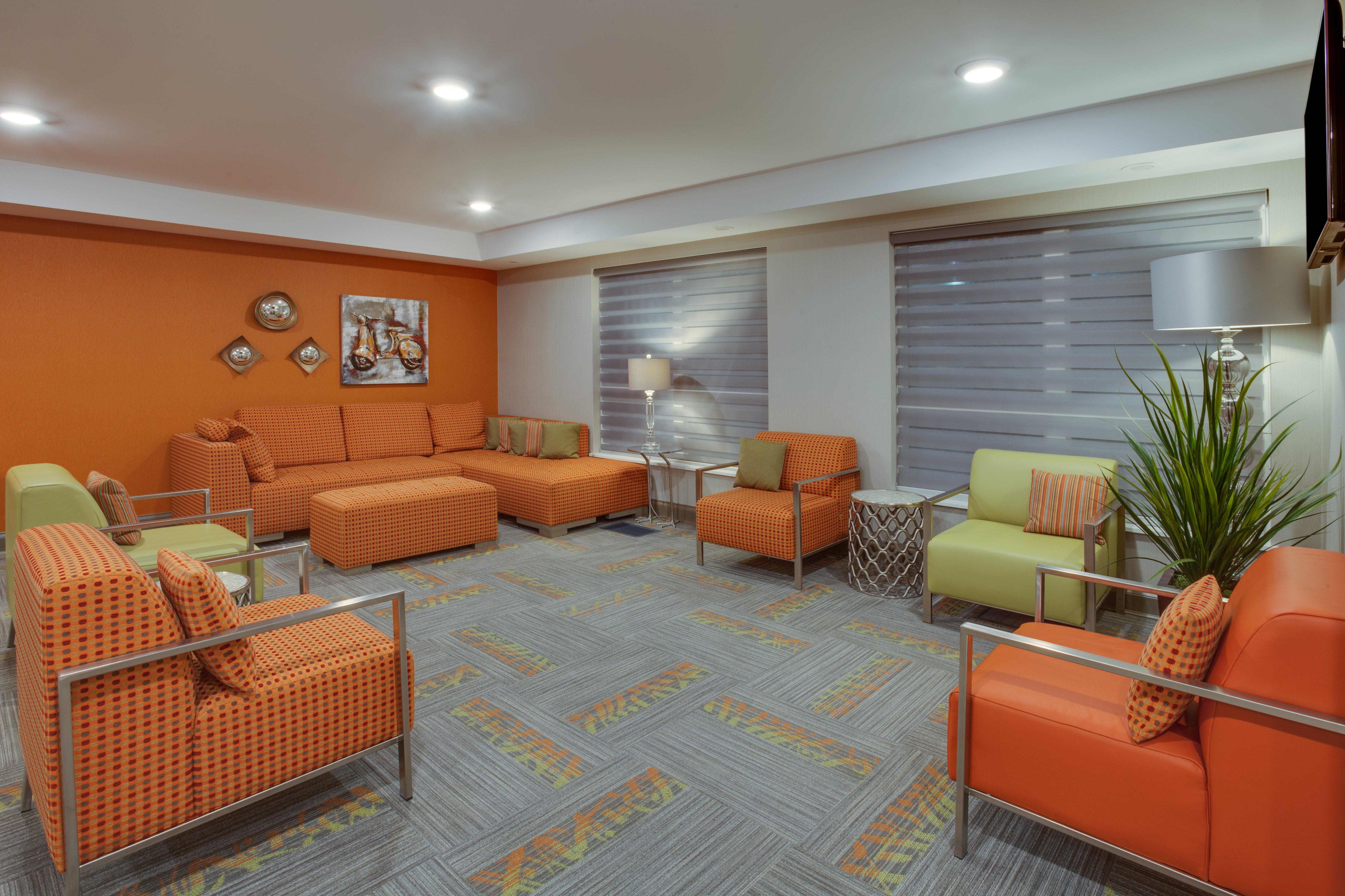 Holiday Inn Express Hotel & Suites Uptown Fredericton By Ihg Dış mekan fotoğraf