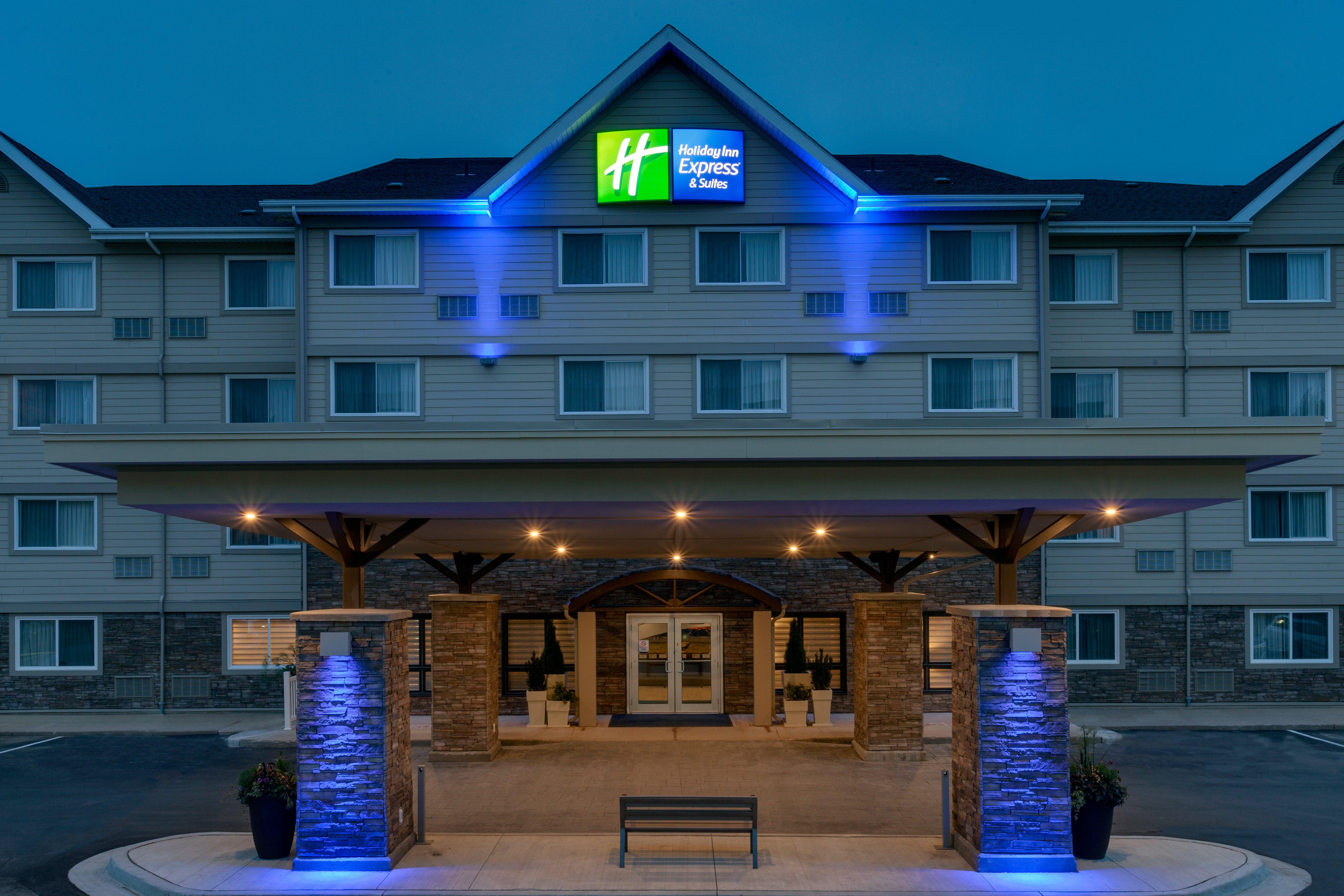 Holiday Inn Express Hotel & Suites Uptown Fredericton By Ihg Dış mekan fotoğraf
